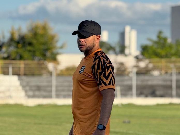 Adriano Souza