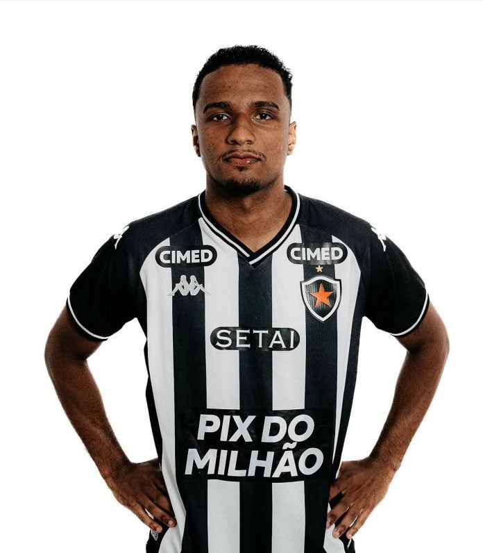 gustavo meia botafogo